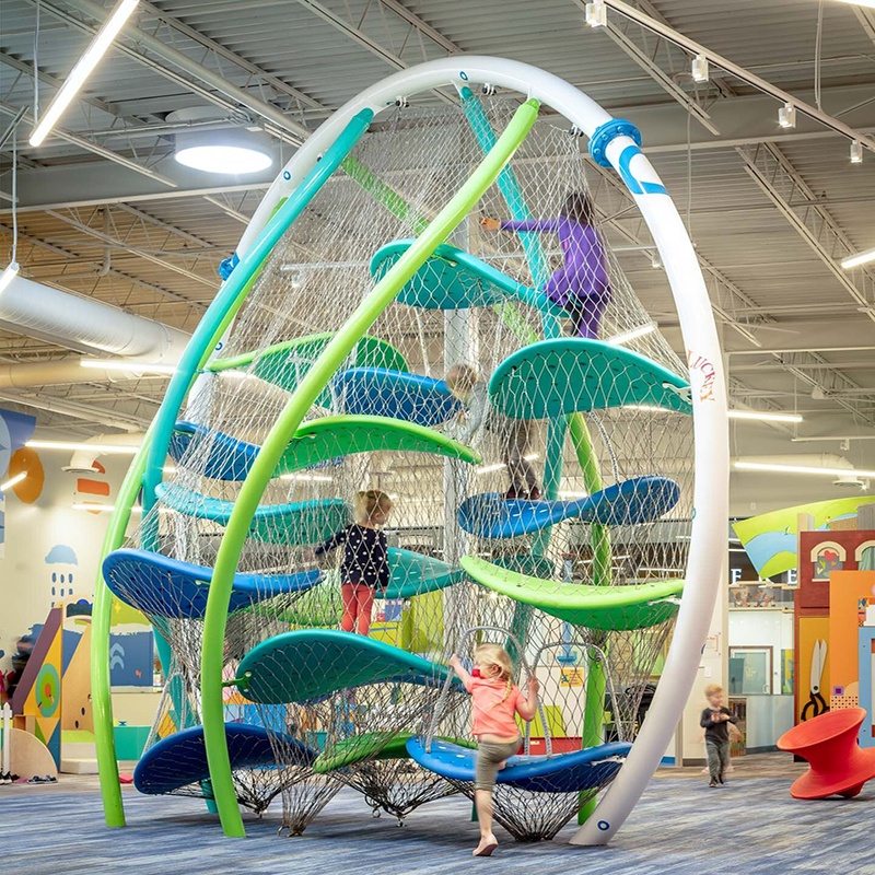Outdoor Adventure Center - 学校やショッピングセンターでの屋内外での使用のためのカスタムスチール製網状アドベンチャー遊具